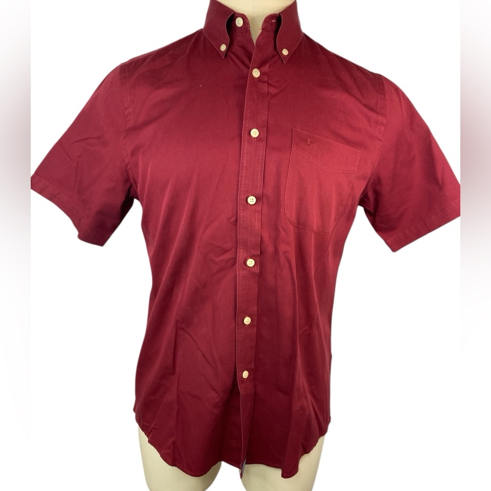 Dockers Classic Red Short Sleeve Button Up Shirt Men’s Medium 15-15 1/2